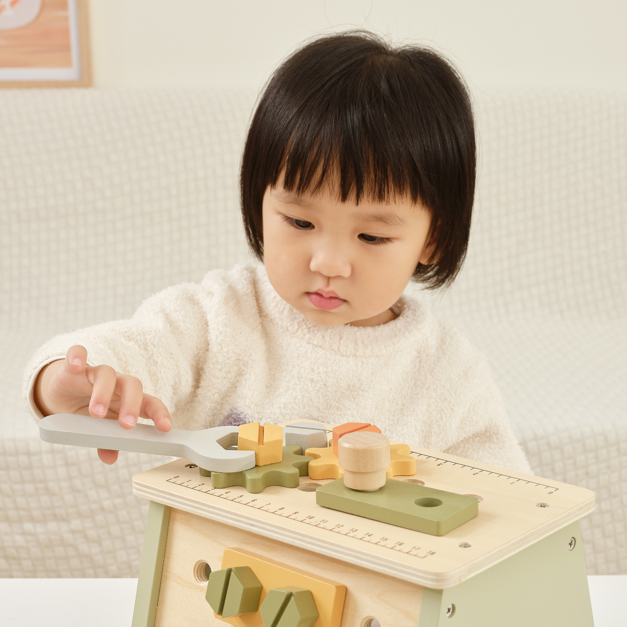 مجموعة أدوات ومنضدة عمل خشبية 2 في 1 من PolarB للأطفال، مجموعة ألعاب بناء DIY مكونة من 30 قطعة مع سلة تخزين، تعزز الخيال والمهارات الحركية الدقيقة والتعلم في مجالات العلوم والتكنولوجيا والهندسة والرياضيات، للأعمار من 3 سنوات فما فوق